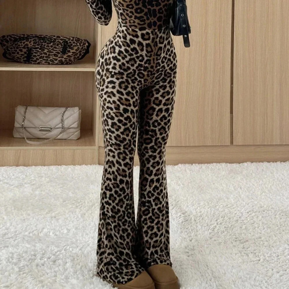 Multicolor Casual Women's Leopard Print Square Neck Long Sleeve Flared Jumpsuit - Picture 6 of 6